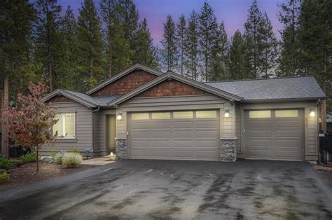 51868 Trapper George Ln La Pine, OR 97739.
